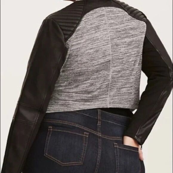 Torrid Size 2X Moto Jacket Waterfall Faux Leather NWOT - Picture 2 of 16